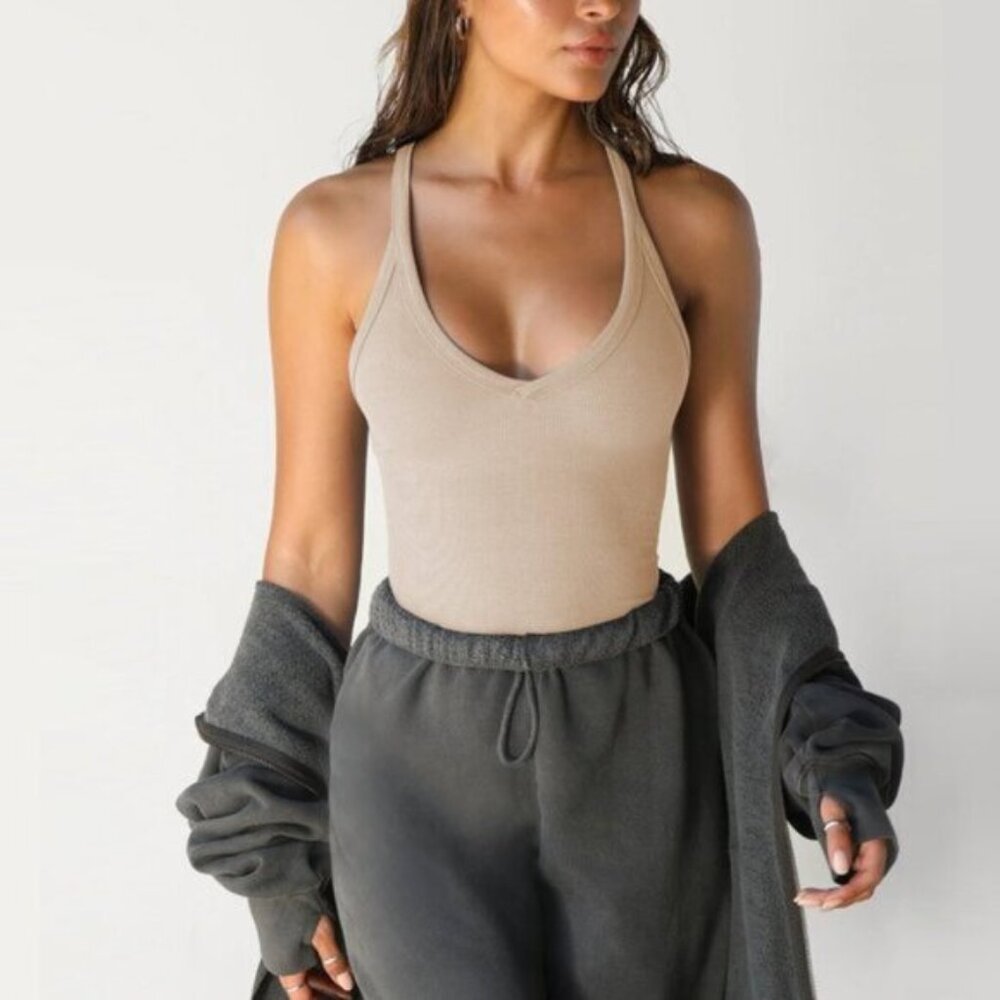 Women's slim fit tops